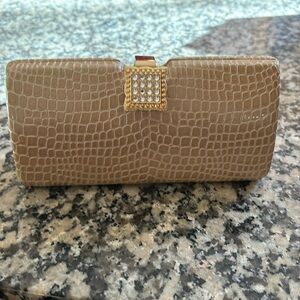 Hard shell Evening Bag Gold Alligator pattern rhizome clasp